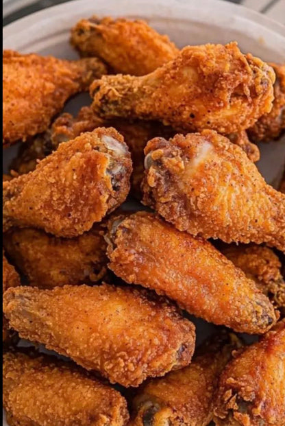 Wings/served with fries